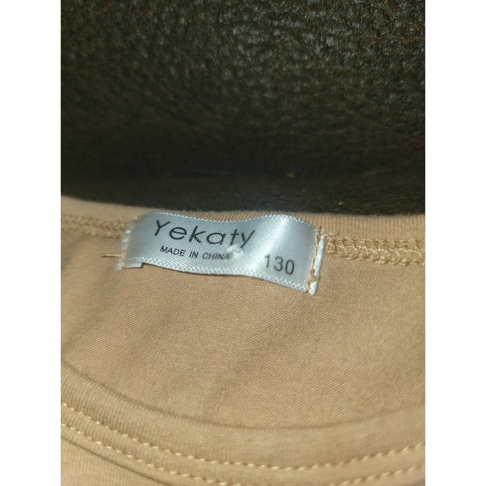 Yekaty‎ top and leggings floral size 130 fits like size 8